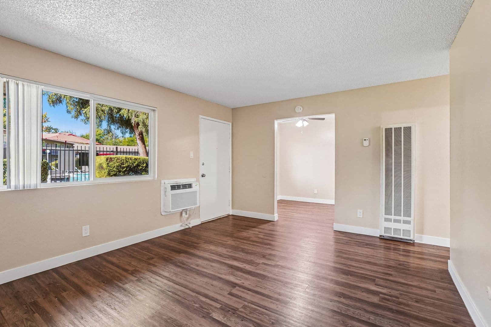 Sacramento Apartment: 5949 Lake Crest Way