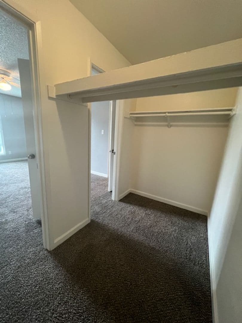 Sacramento Apartment: 1300-1310 Florin Road
