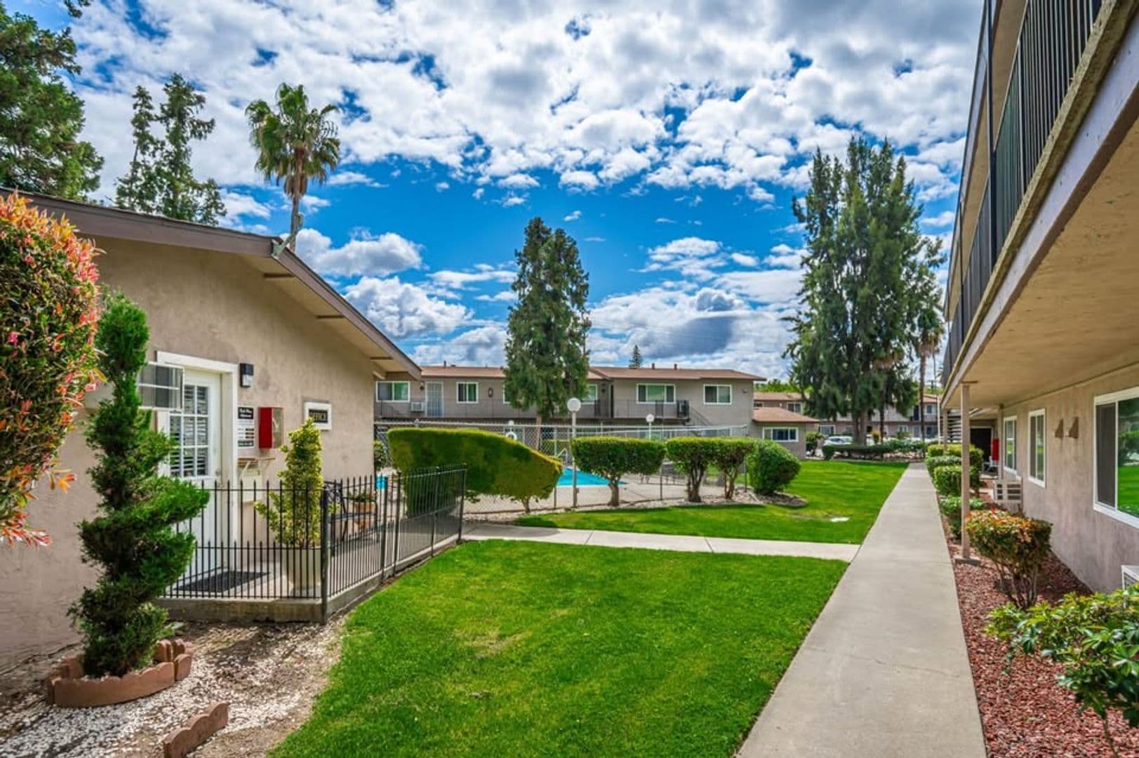 Sacramento Apartment: 5949 Lake Crest Way