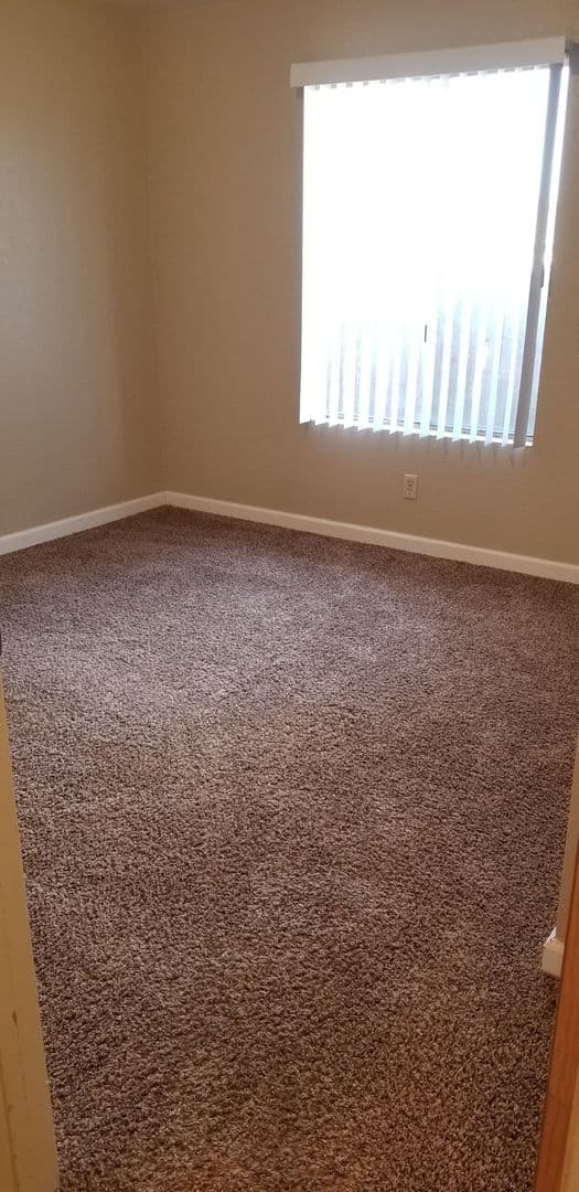 Winton Apartment: 7158 N Winton Way