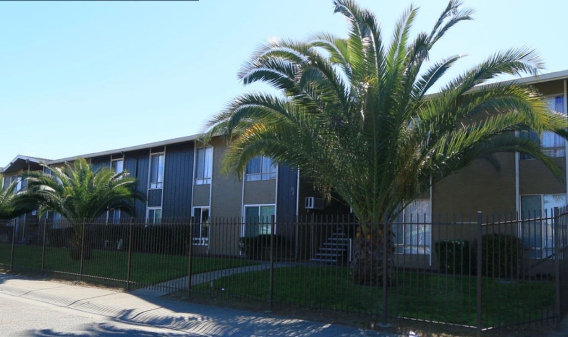 Sacramento Apartment: 1300-1310 Florin Road
