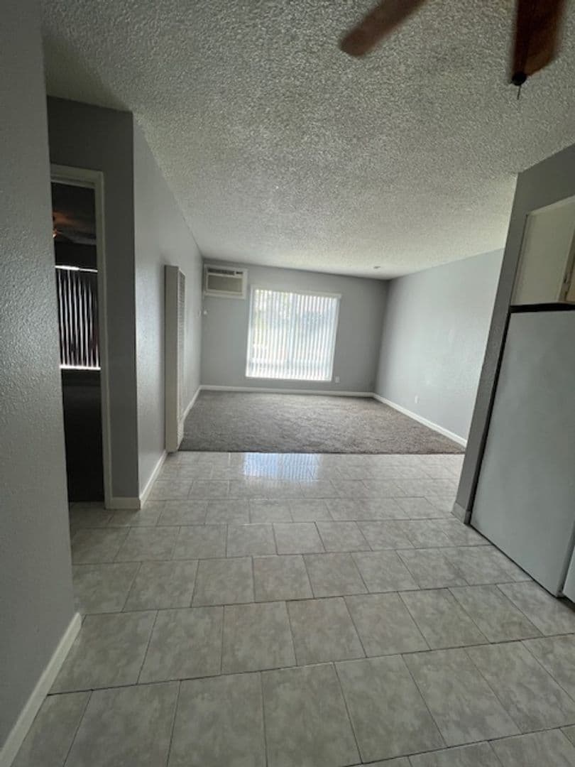 Sacramento Apartment: 1300-1310 Florin Road