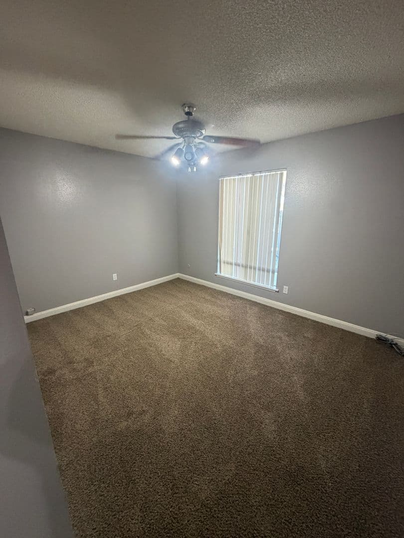 Sacramento Apartment: 1300-1310 Florin Road