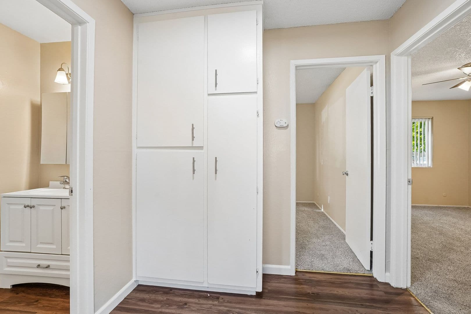 Sacramento Apartment: 5949 Lake Crest Way