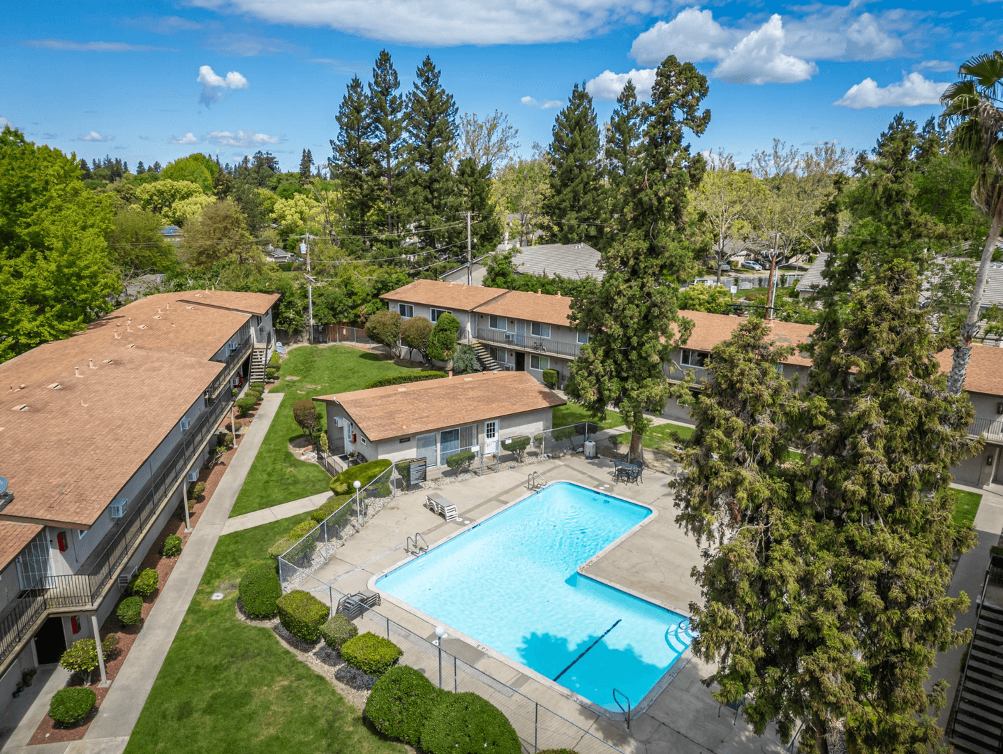 Sacramento Apartment: 5949 Lake Crest Way