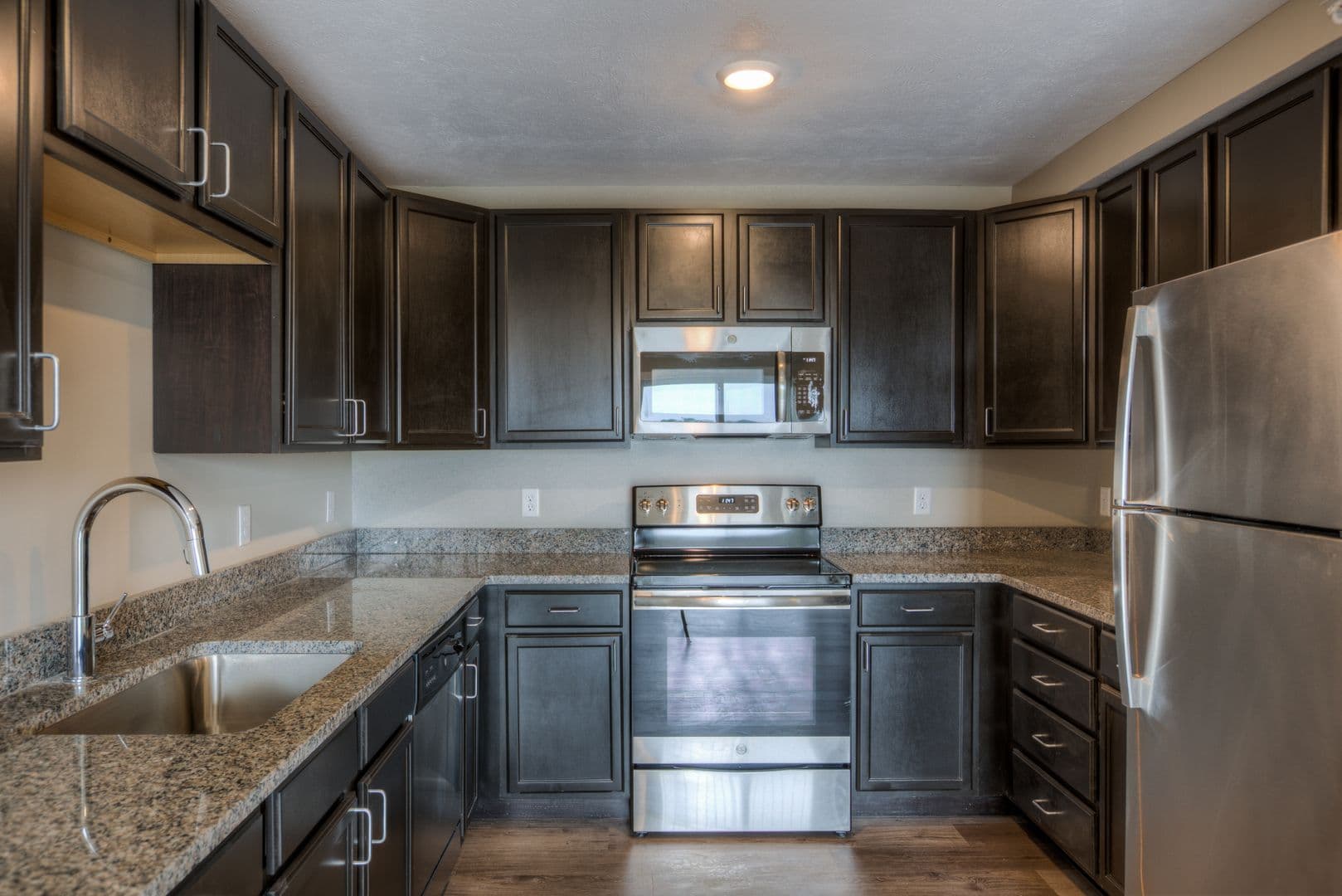 Fremont Apartment: 550 S Johnson Rd