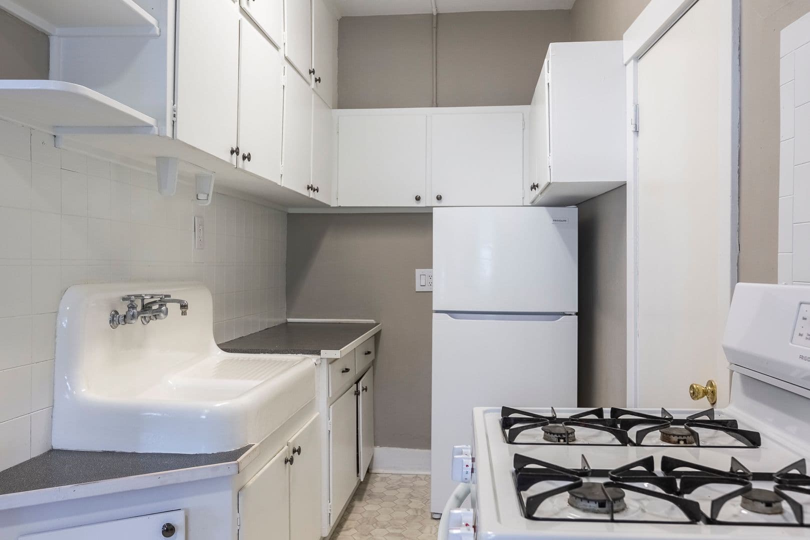 Omaha Apartment: 606 S. 32nd Ave