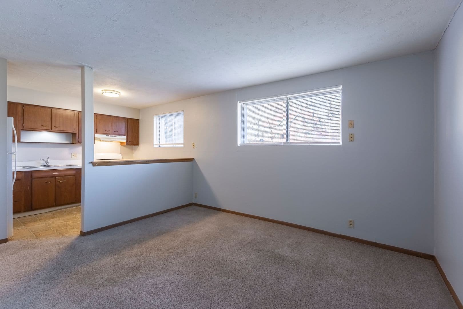 Omaha Apartment: 3833 Cuming St