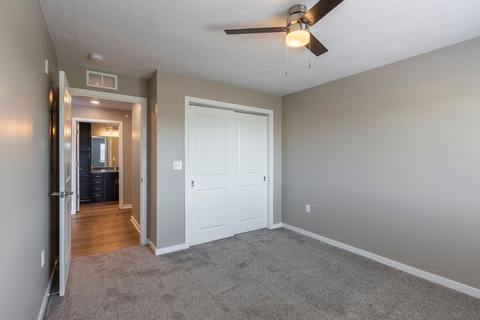 Fremont Apartment: 550 S Johnson Rd