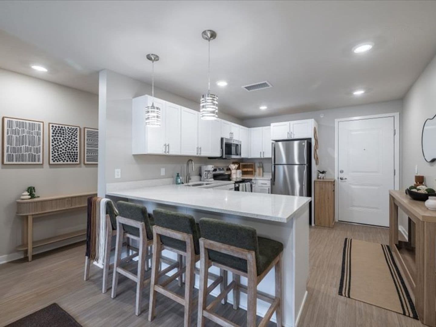Columbus Apartment: 602 8th St