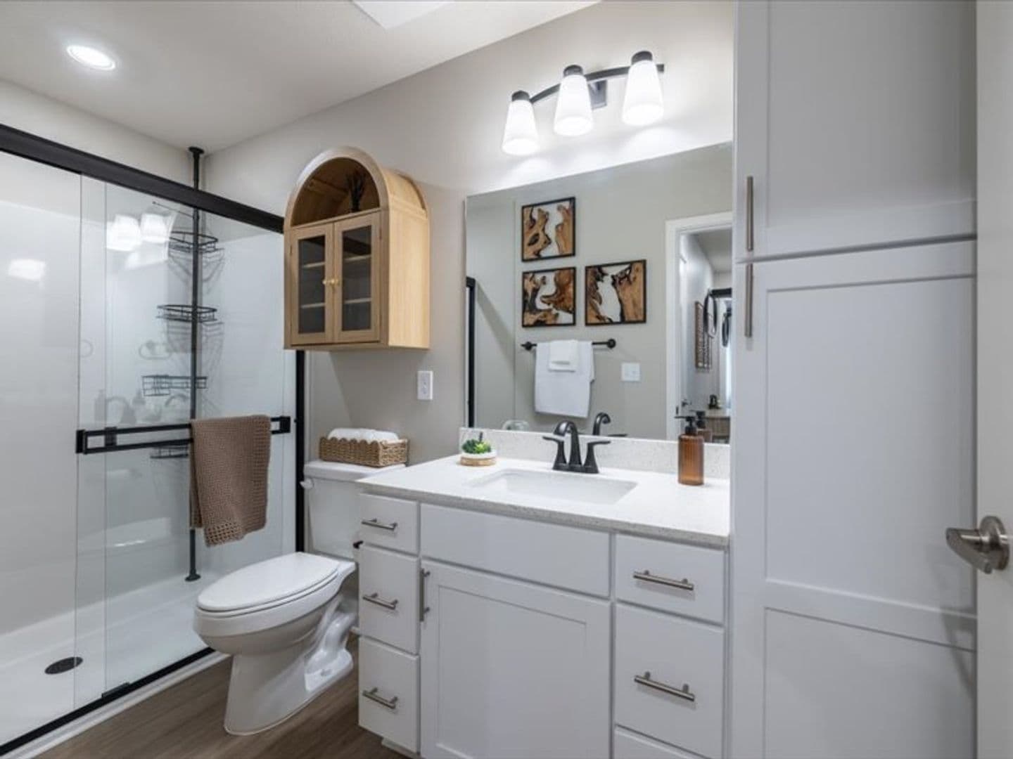 Columbus Apartment: 602 8th St