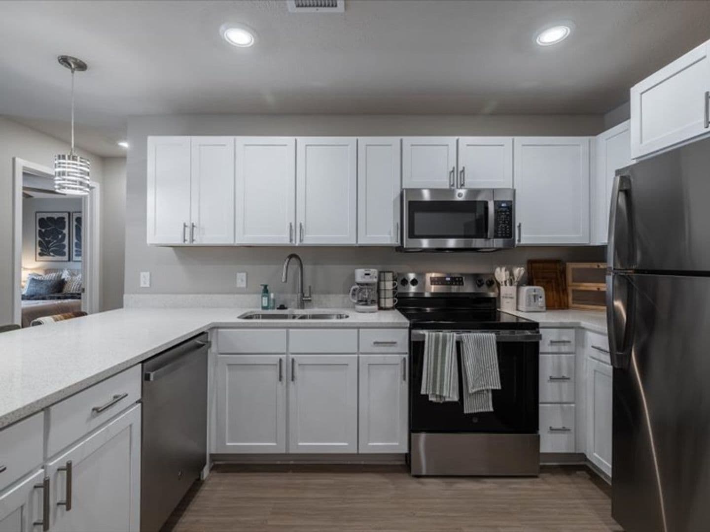 Columbus Apartment: 602 8th St