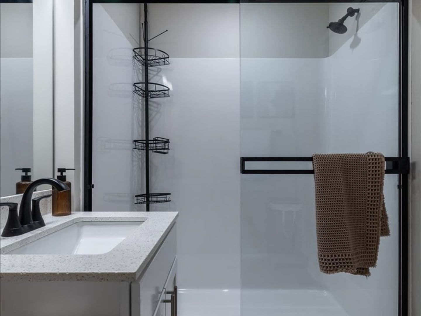 Columbus Apartment: 602 8th St