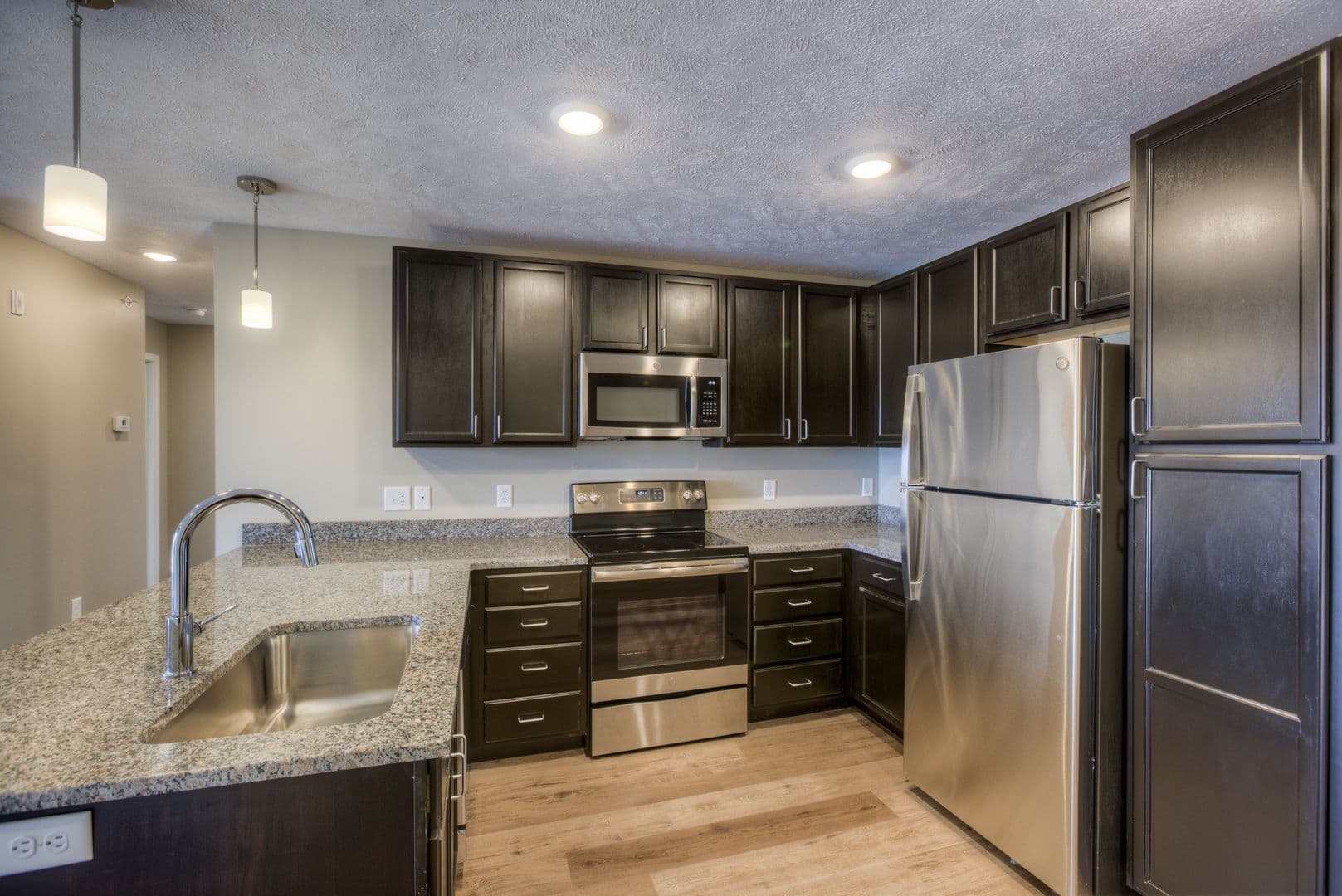 Fremont Apartment: 550 S Johnson Rd