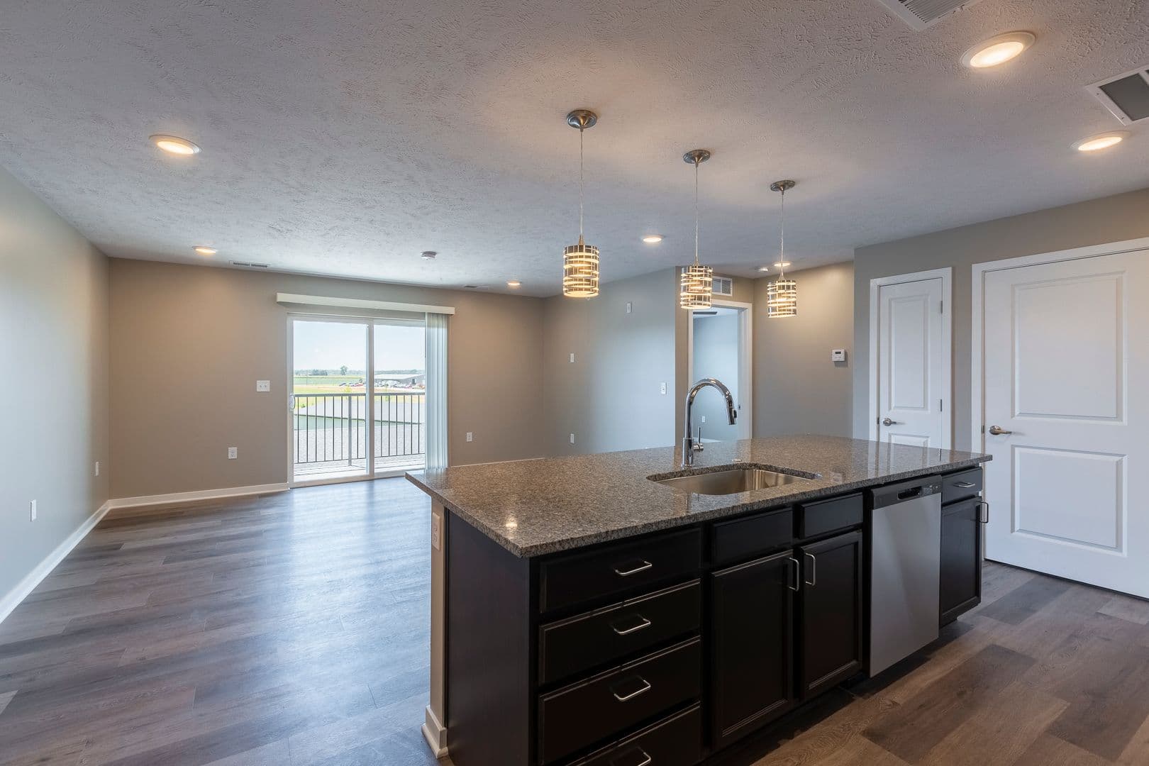 Fremont Apartment: 550 S Johnson Rd