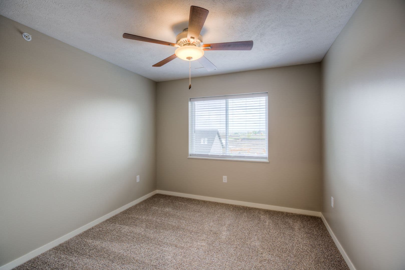 Fremont Apartment: 550 S Johnson Rd