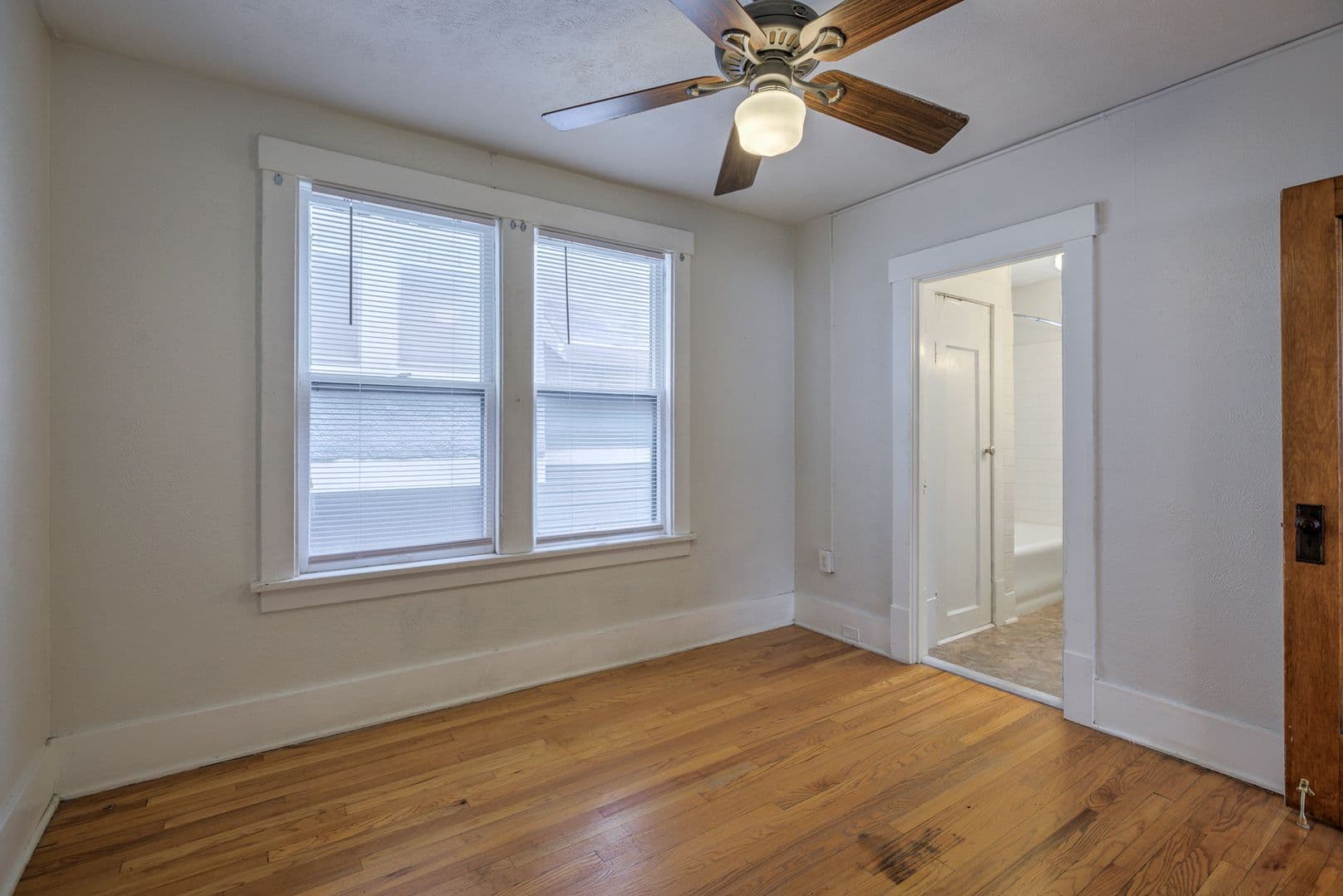 Omaha Apartment: 3310 Jackson St
