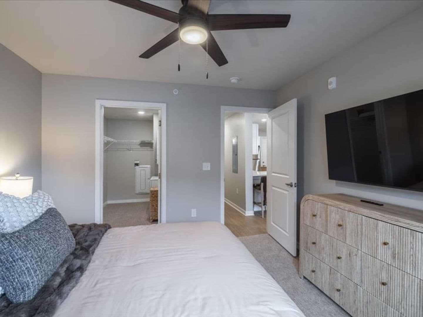 Columbus Apartment: 602 8th St