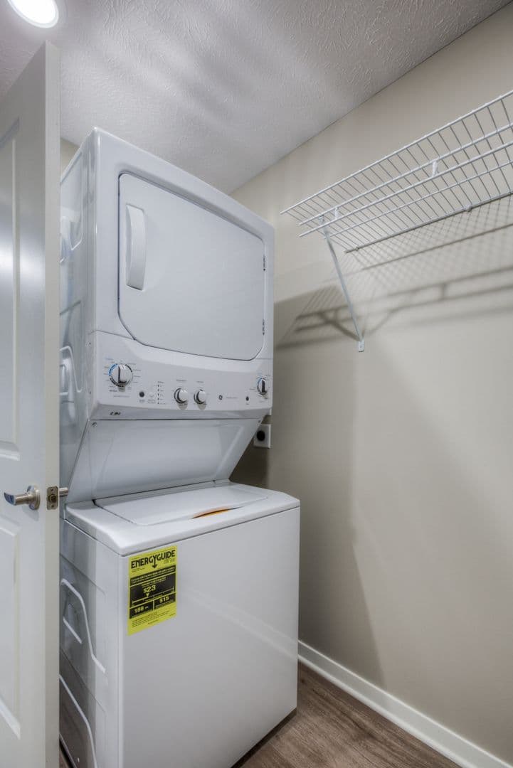 Fremont Apartment: 550 S Johnson Rd