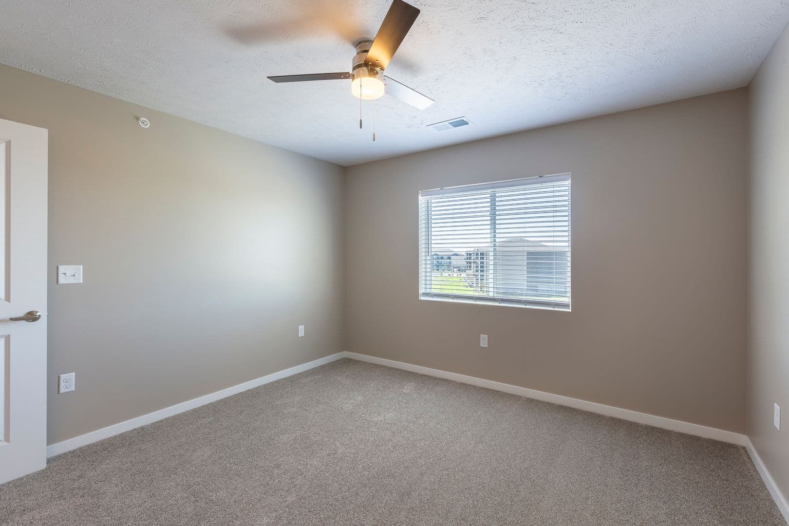 Fremont Apartment: 550 S Johnson Rd