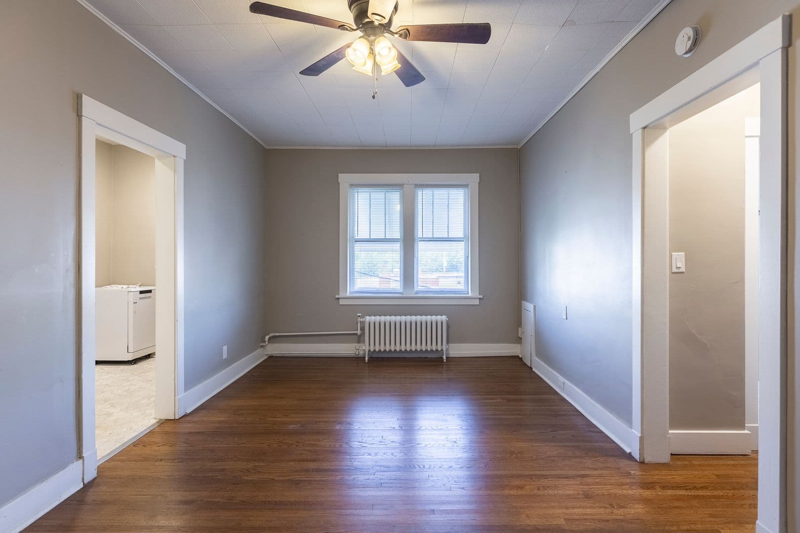 Omaha Apartment: 606 S. 32nd Ave