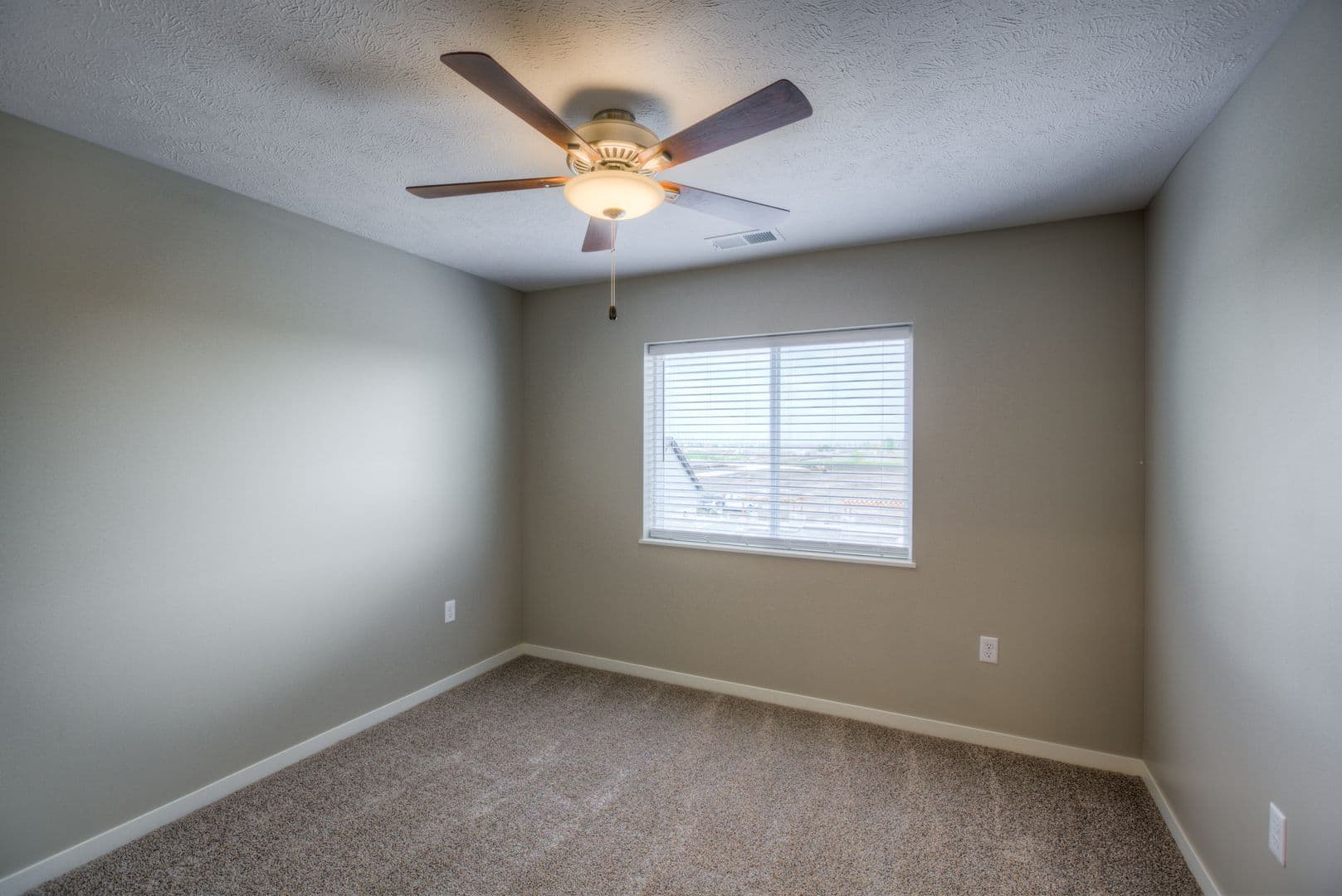Fremont Apartment: 550 S Johnson Rd