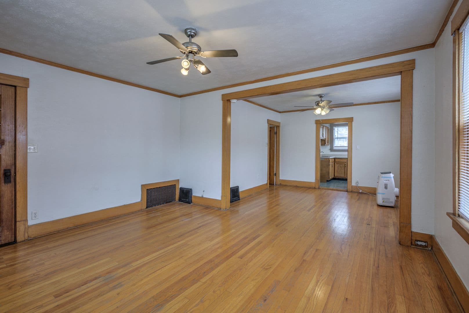 Omaha Apartment: 3310 Jackson St