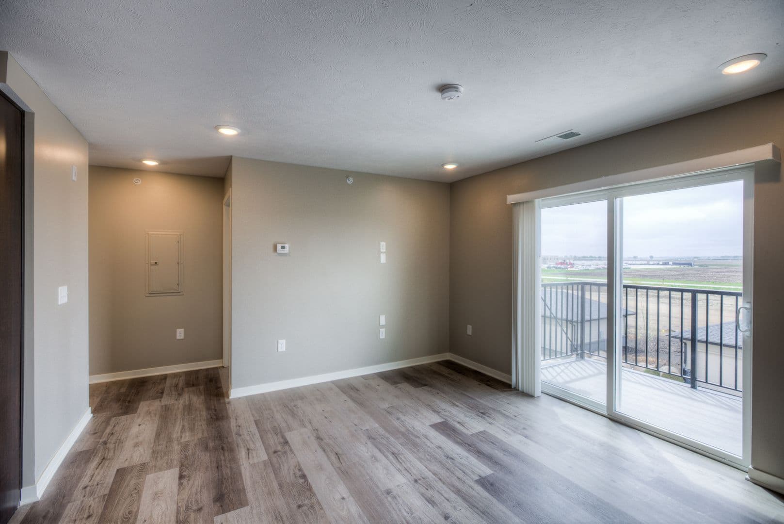 Fremont Apartment: 550 S Johnson Rd