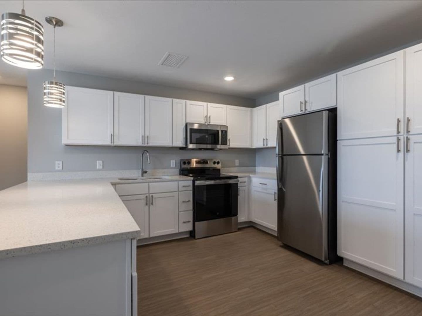 Columbus Apartment: 602 8th St