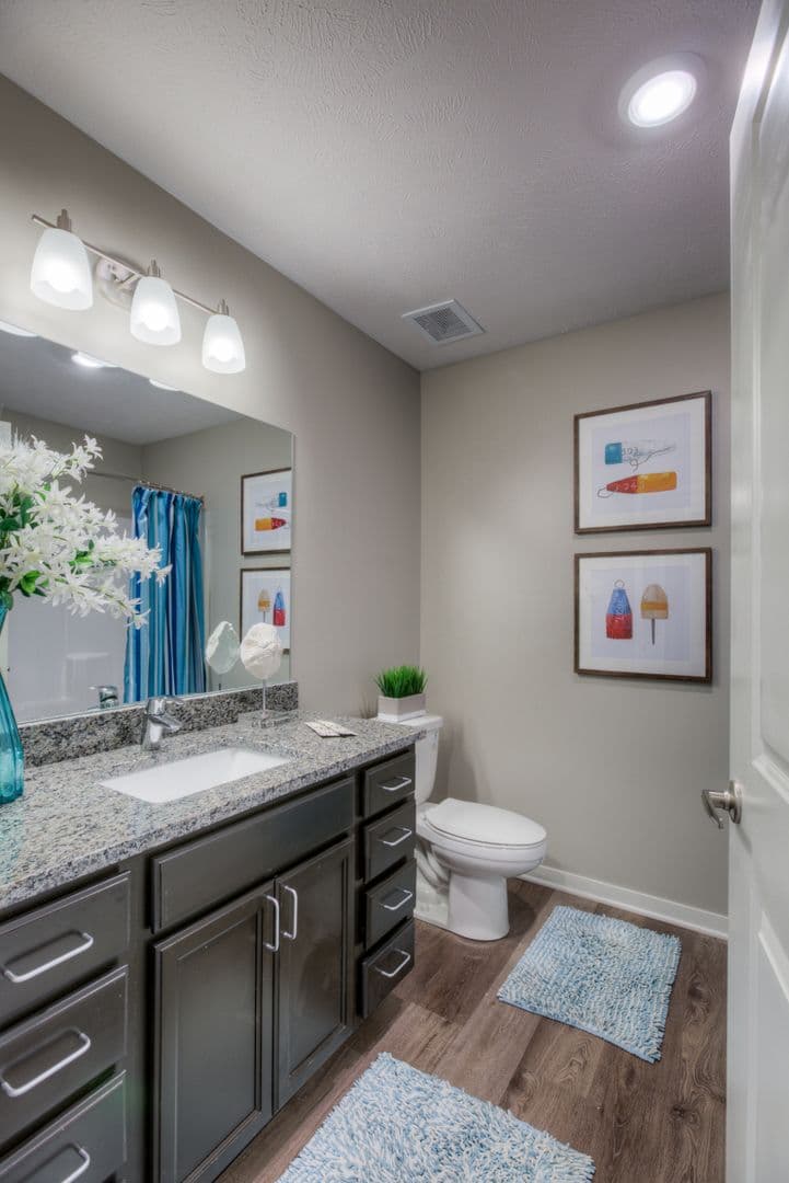 Fremont Apartment: 550 S Johnson Rd