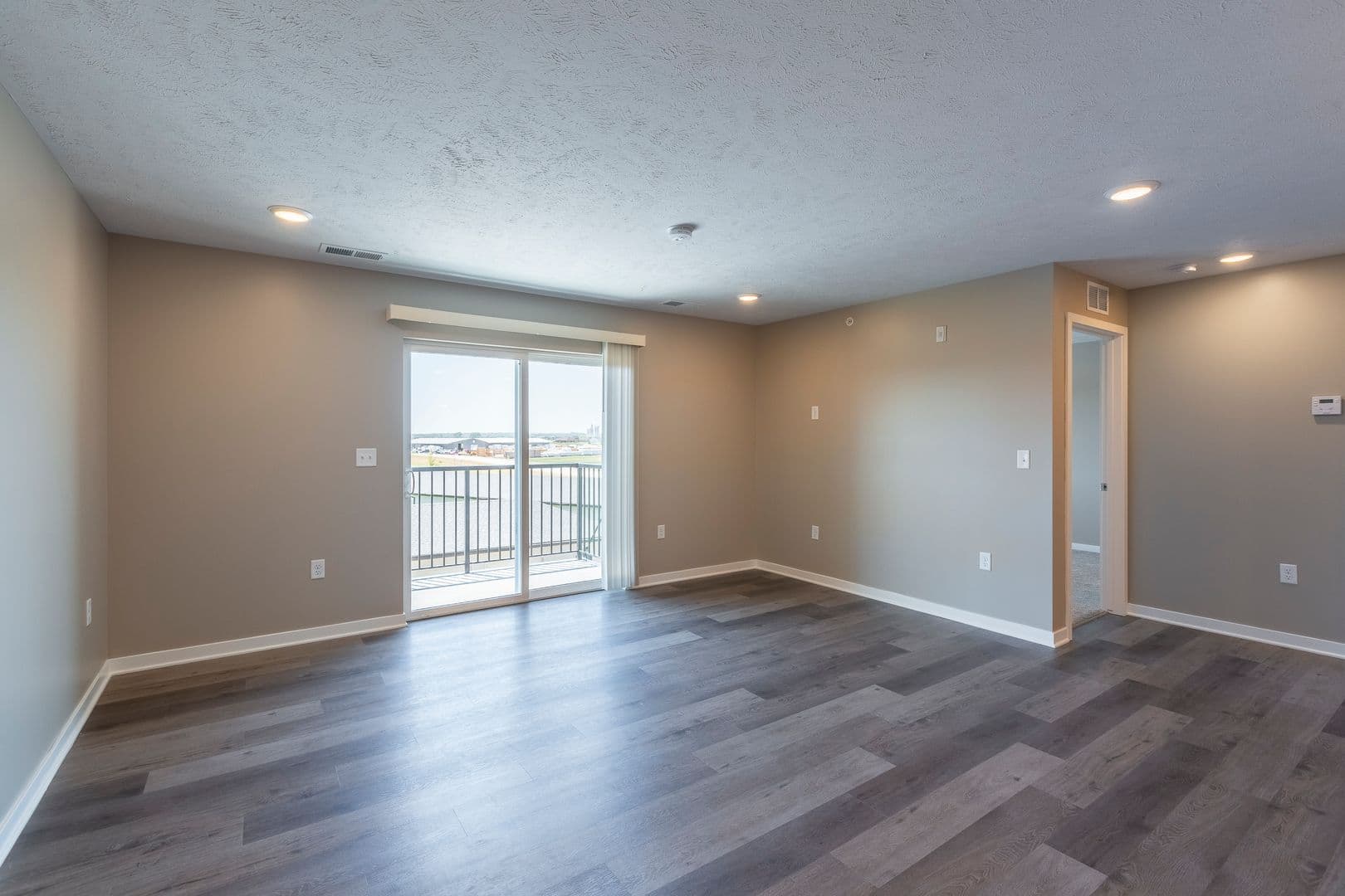Fremont Apartment: 550 S Johnson Rd