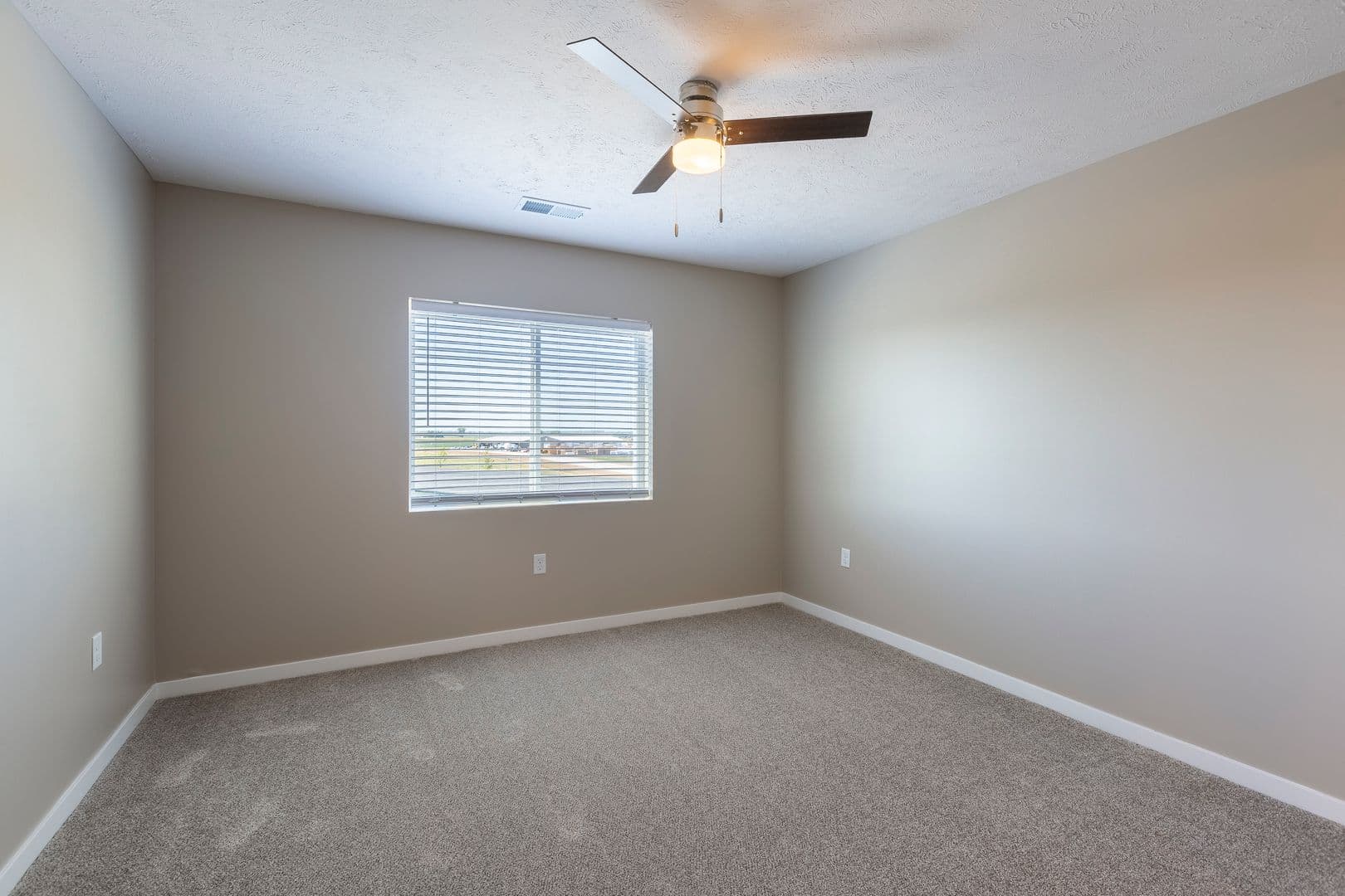 Fremont Apartment: 550 S Johnson Rd