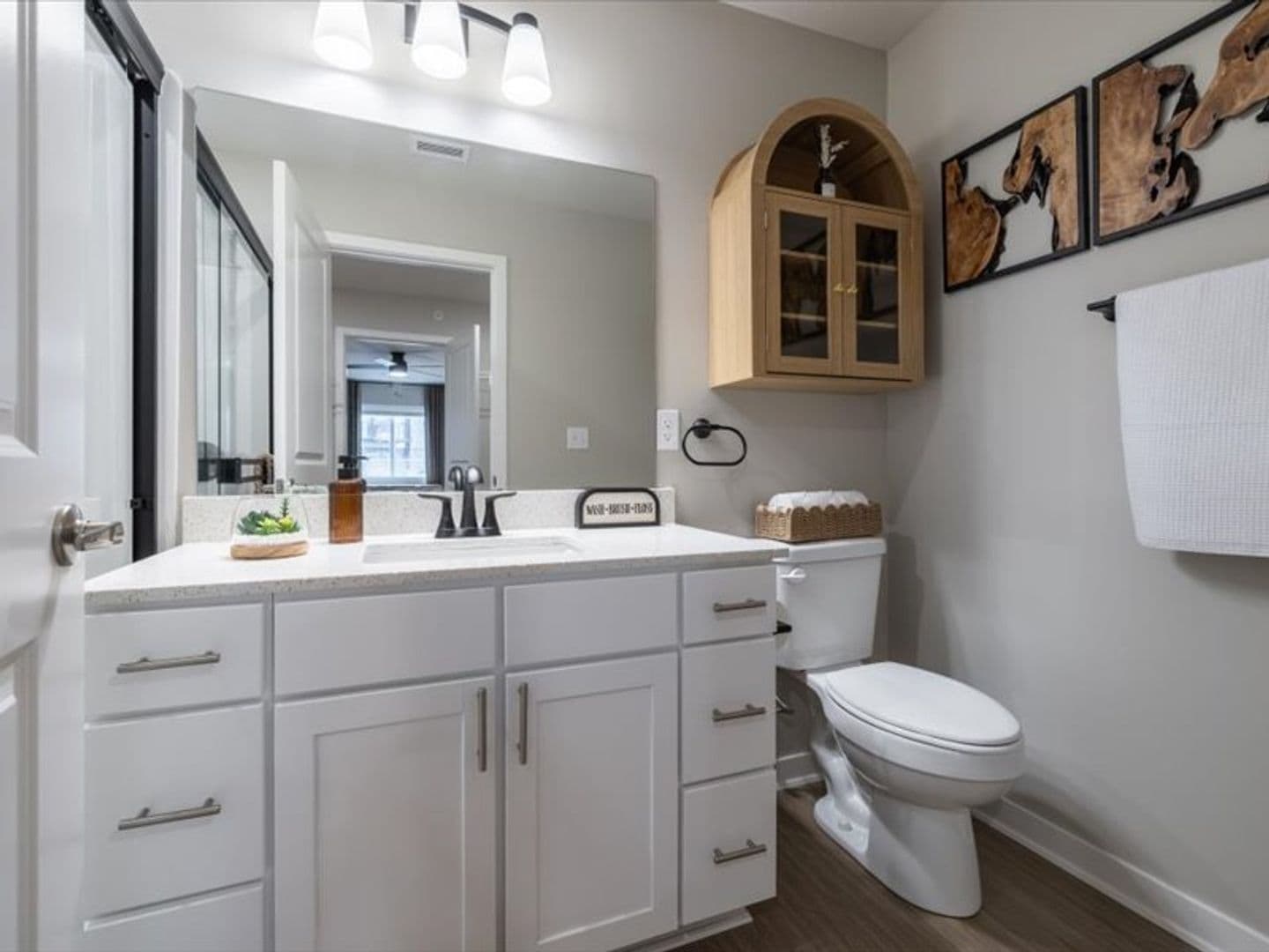 Columbus Apartment: 602 8th St