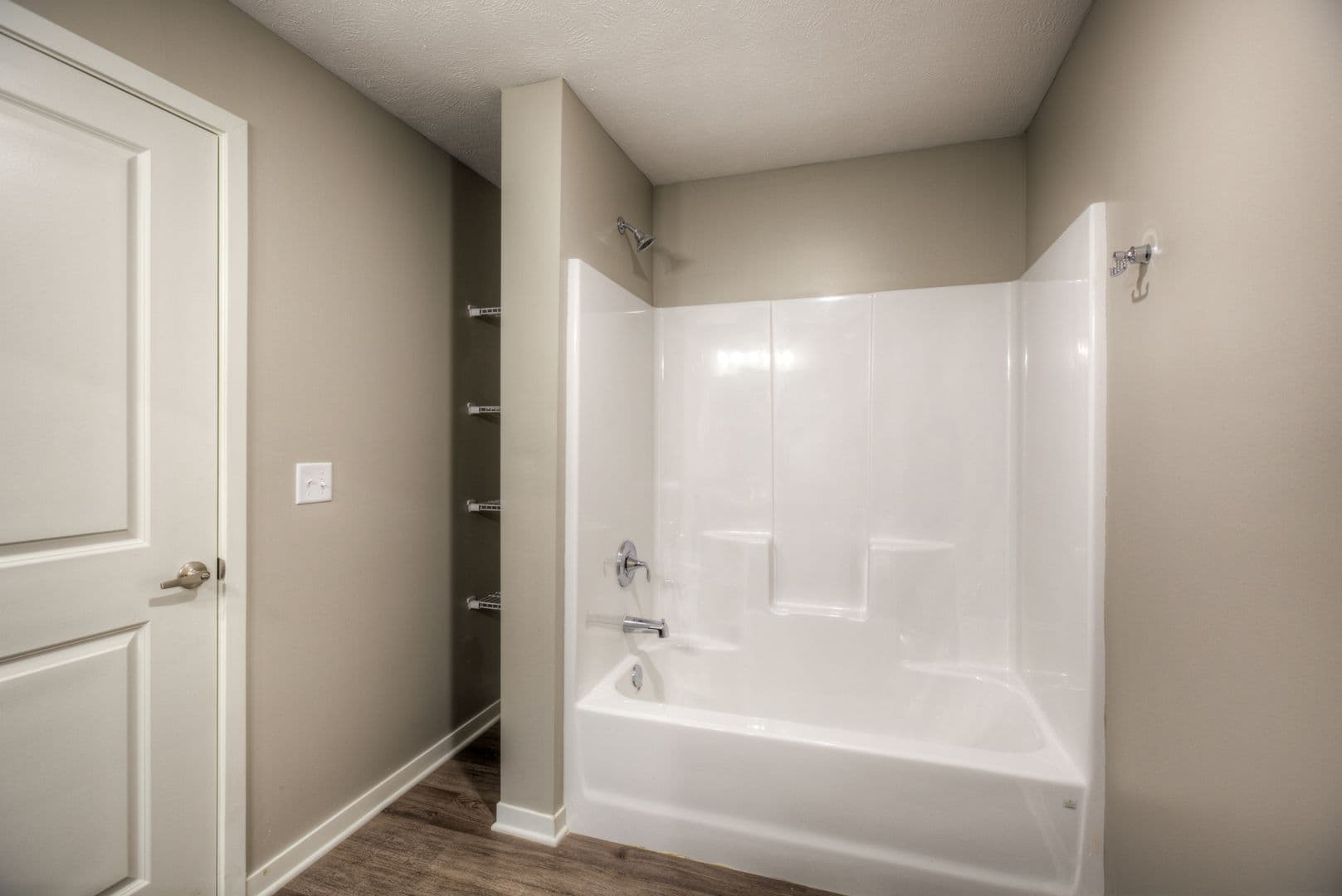 Fremont Apartment: 550 S Johnson Rd