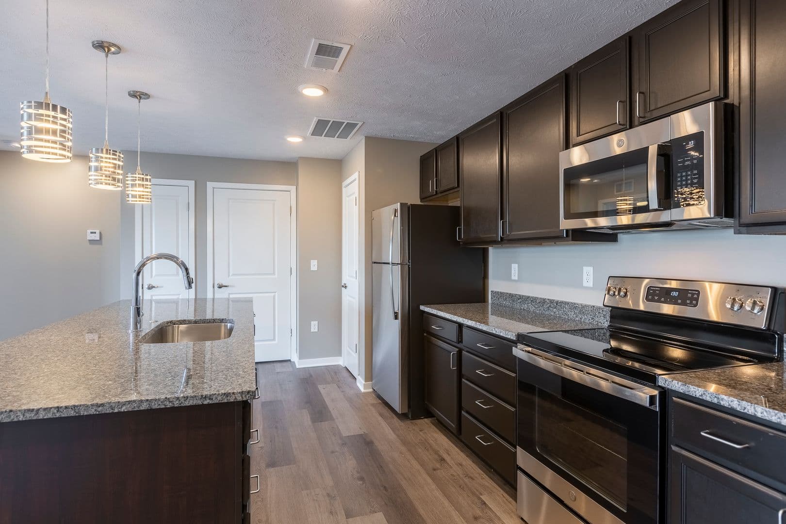 Fremont Apartment: 550 S Johnson Rd