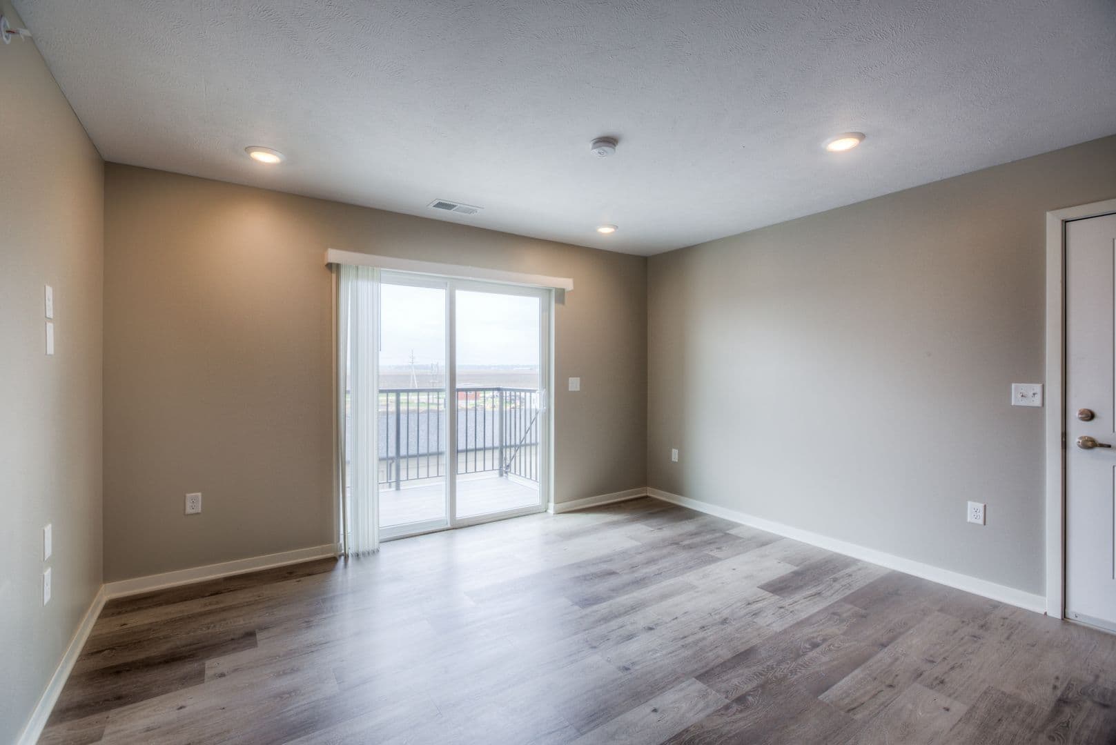 Fremont Apartment: 550 S Johnson Rd