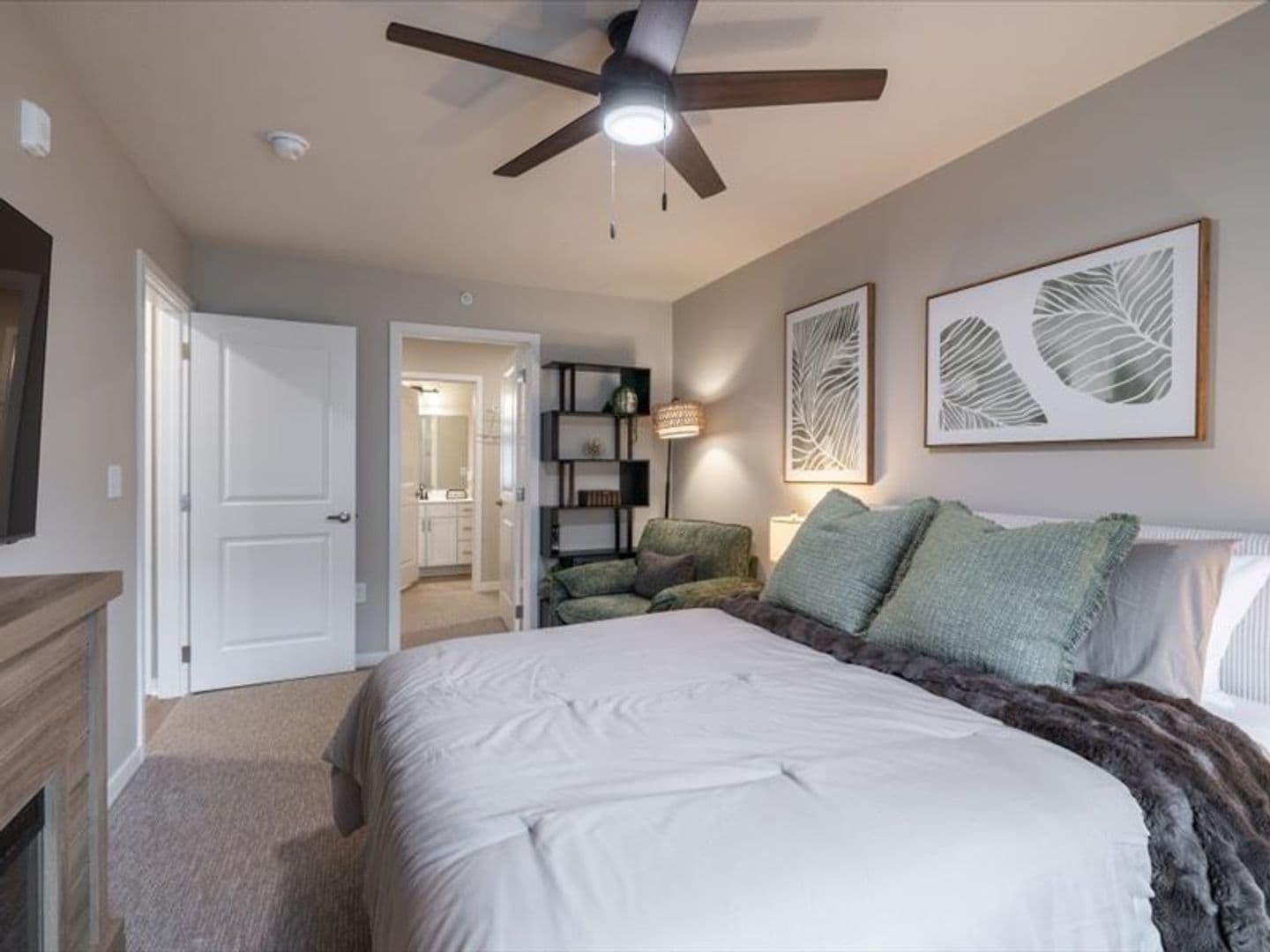 Columbus Apartment: 602 8th St
