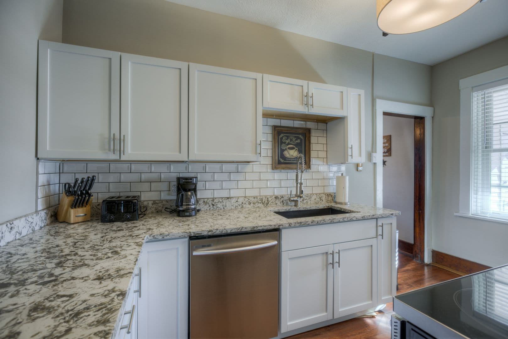 Omaha Apartment: 3507 Dewey Ave