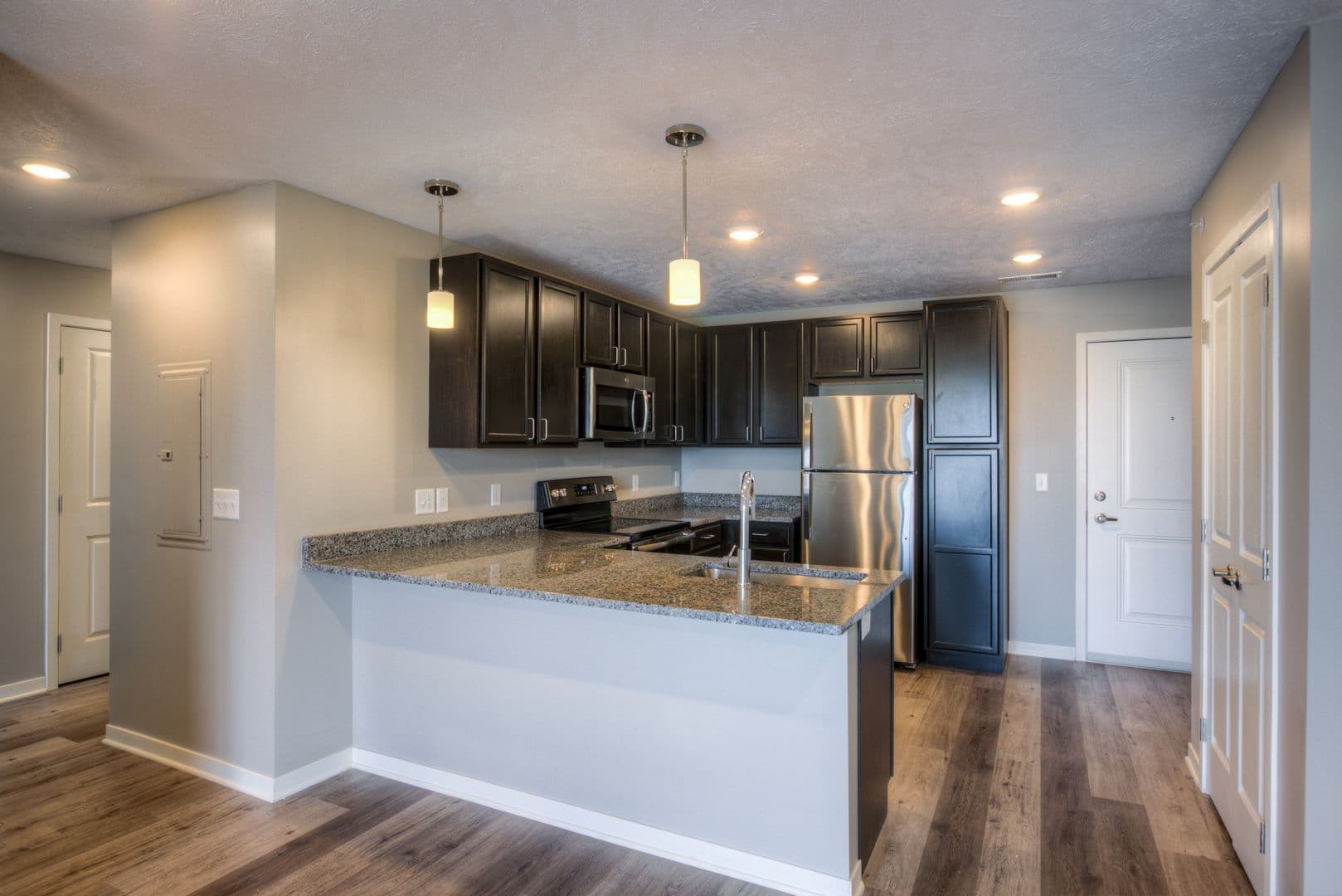 Fremont Apartment: 550 S Johnson Rd