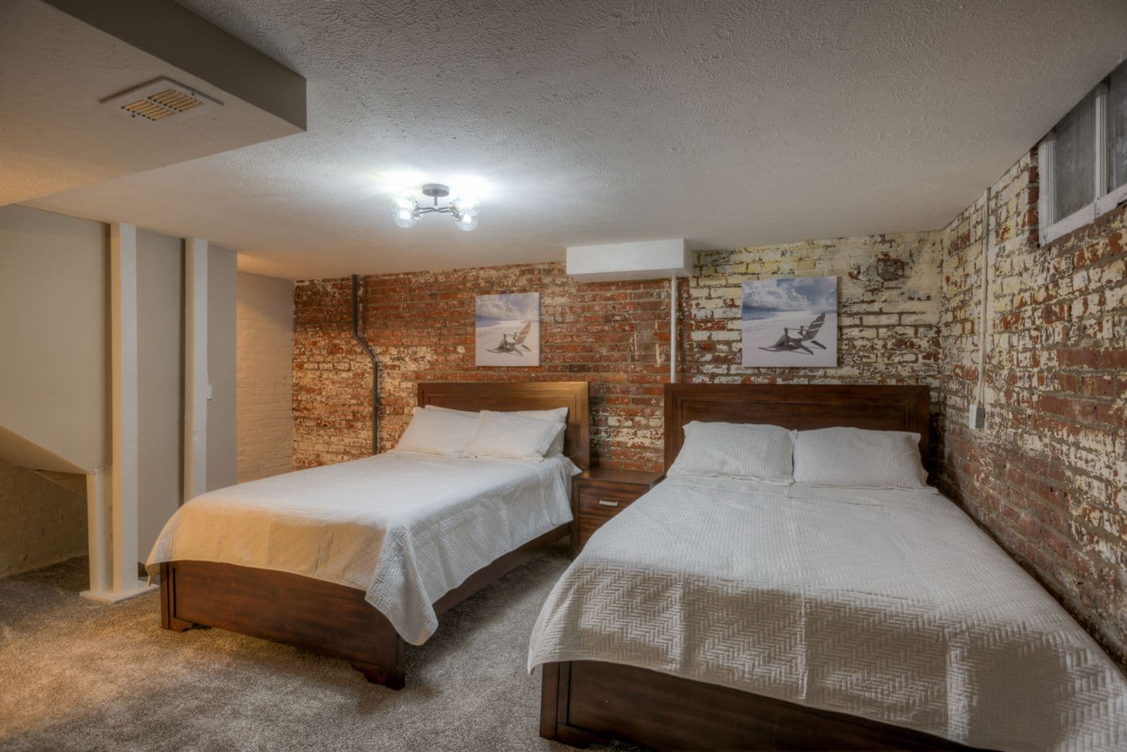 Omaha Apartment: 3507 Dewey Ave