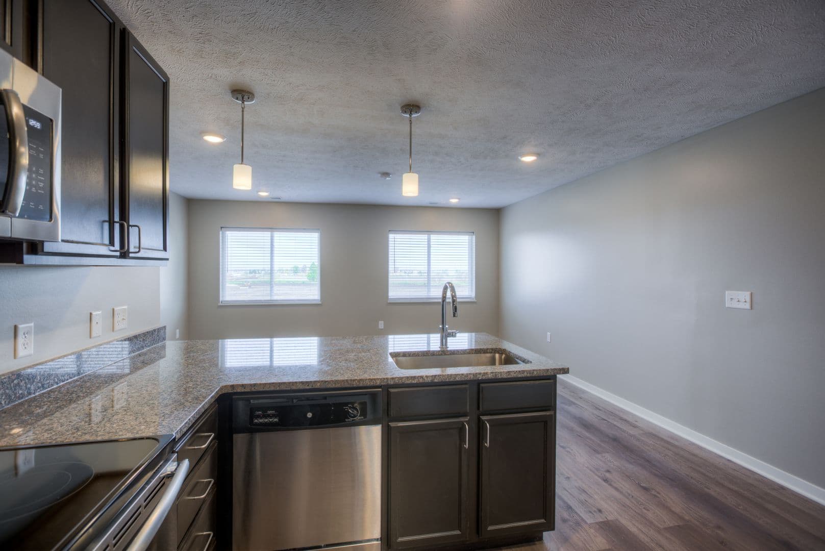 Fremont Apartment: 550 S Johnson Rd
