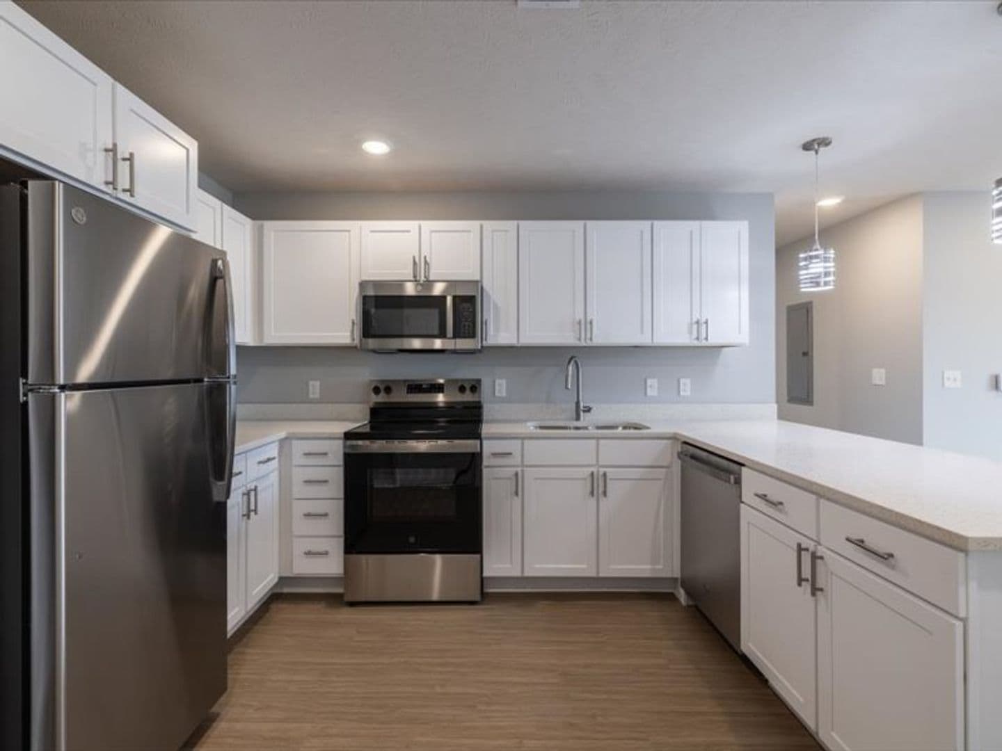 Columbus Apartment: 602 8th St