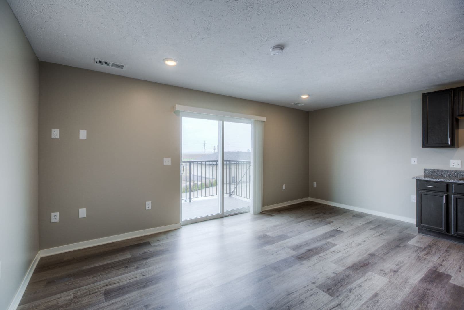 Fremont Apartment: 550 S Johnson Rd