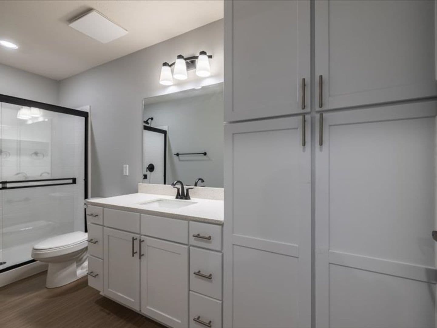 Columbus Apartment: 602 8th St