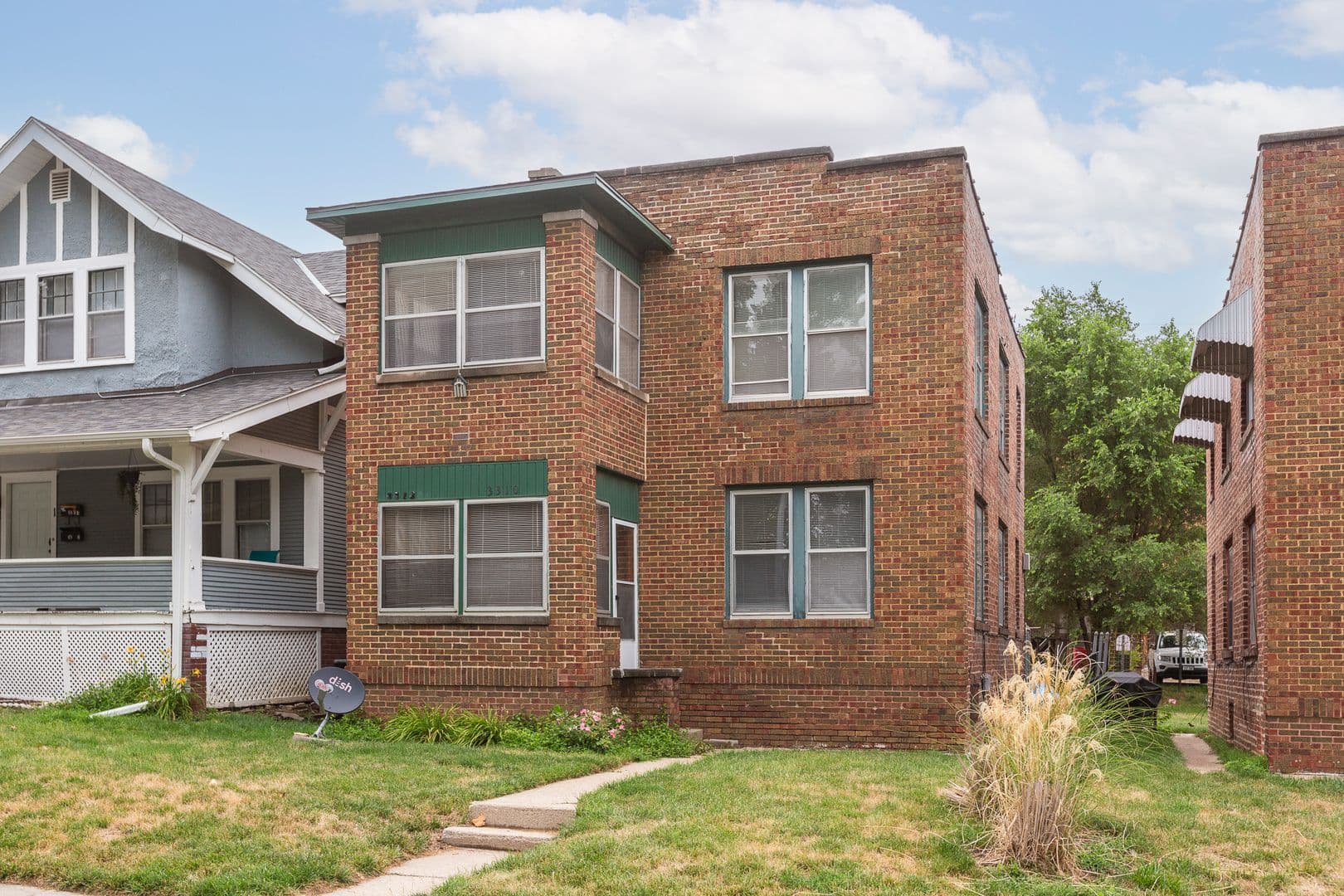 Omaha Apartment: 3310 Jackson St