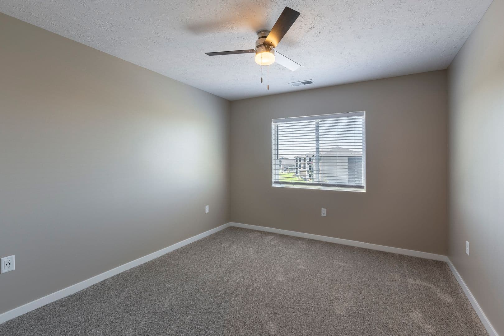 Fremont Apartment: 550 S Johnson Rd