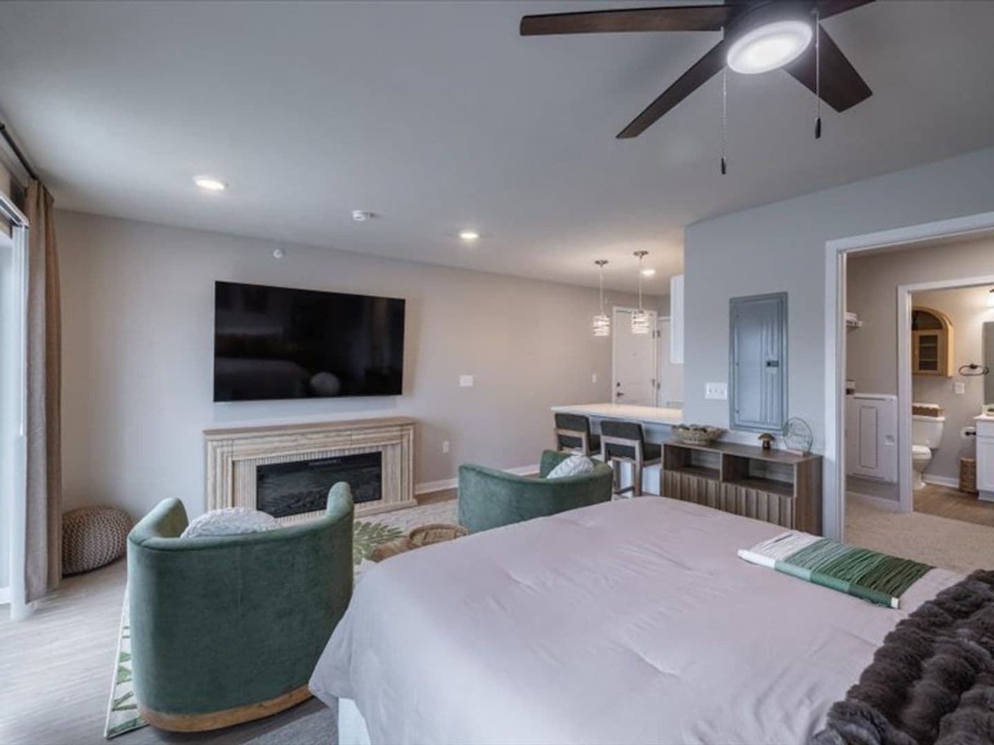 Columbus Apartment: 602 8th St