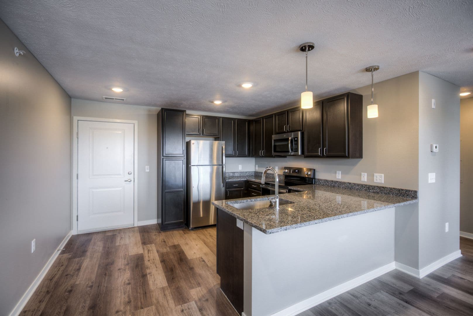 Fremont Apartment: 550 S Johnson Rd
