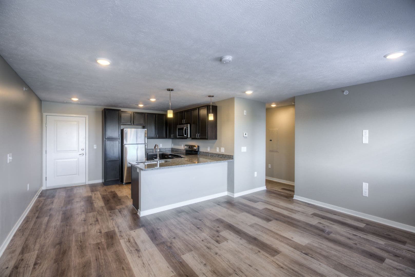 Fremont Apartment: 550 S Johnson Rd