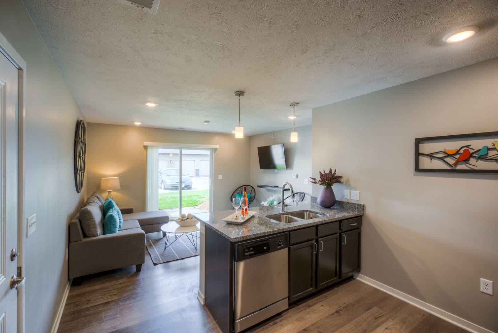 Fremont Apartment: 550 S Johnson Rd